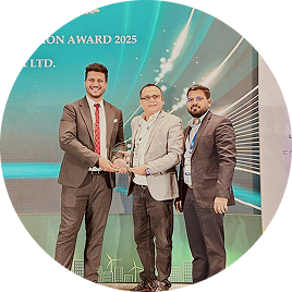 Vipin Upadhyay receiving the Sustainable Organisation Award 2025